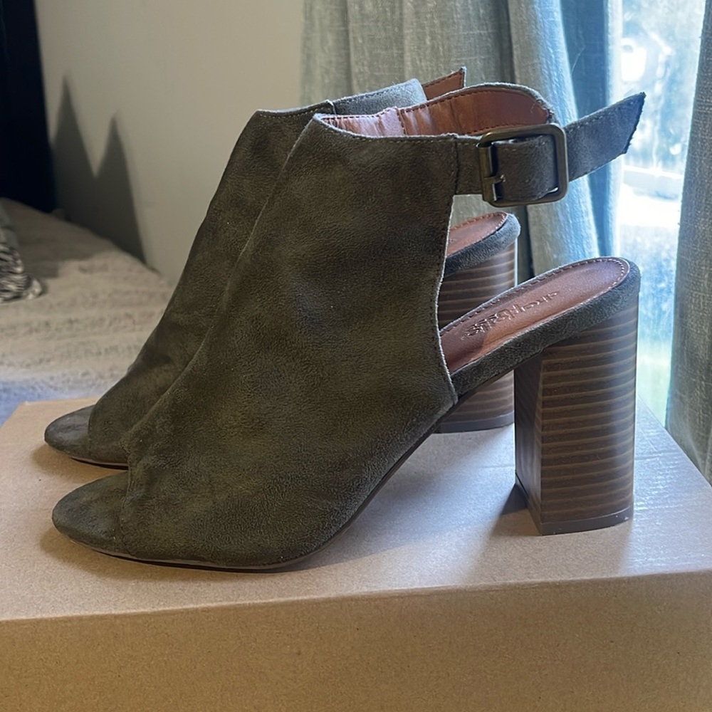 Green Chunky Heels